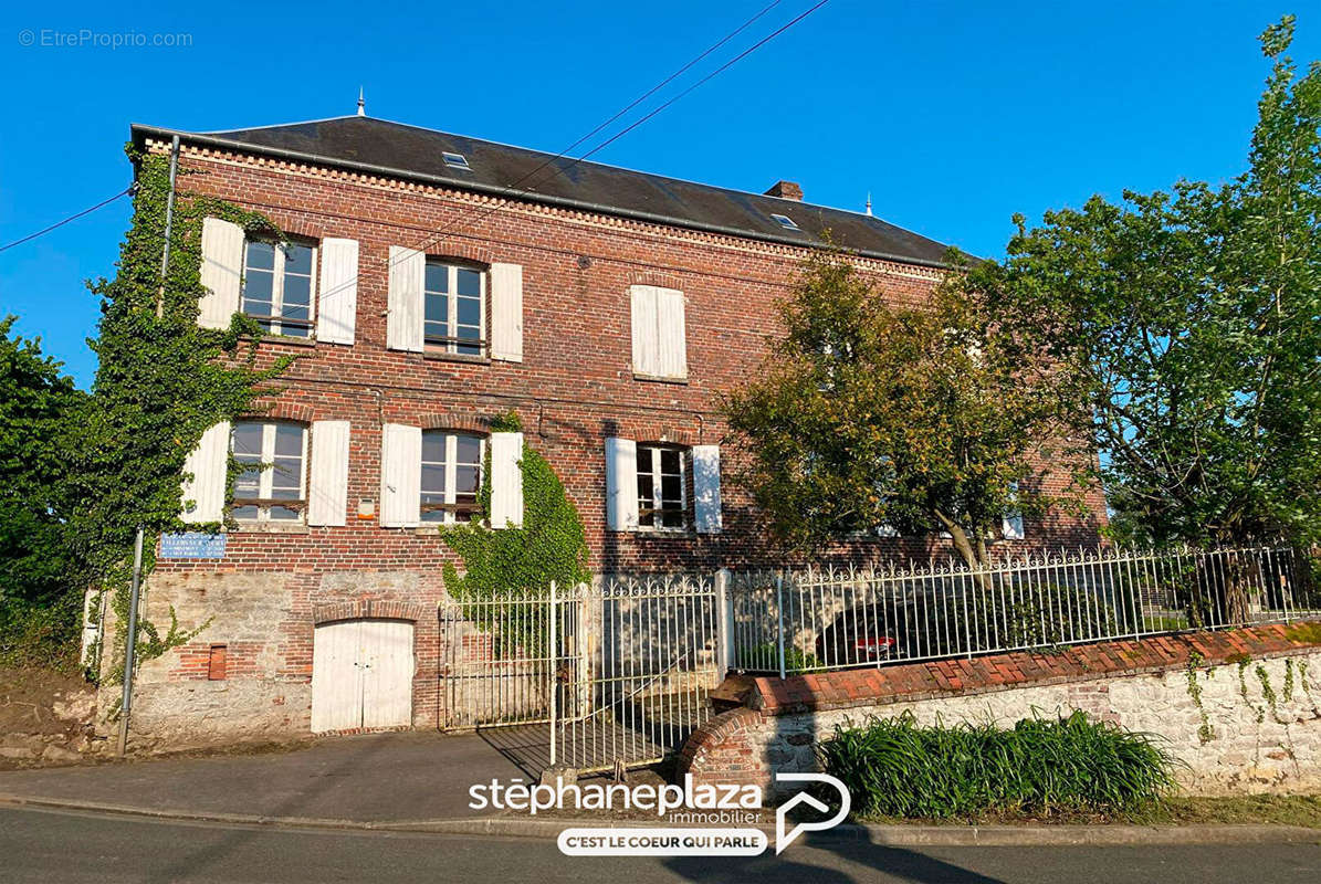 Maison à FERRIERES-EN-BRAY