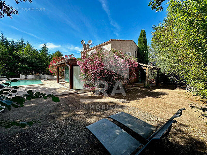 Maison à SAINT-MAXIMIN-LA-SAINTE-BAUME