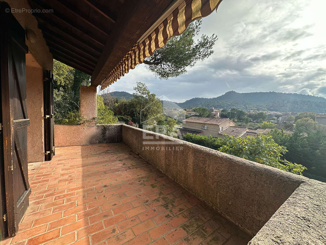 Maison à SAINT-MAXIMIN-LA-SAINTE-BAUME