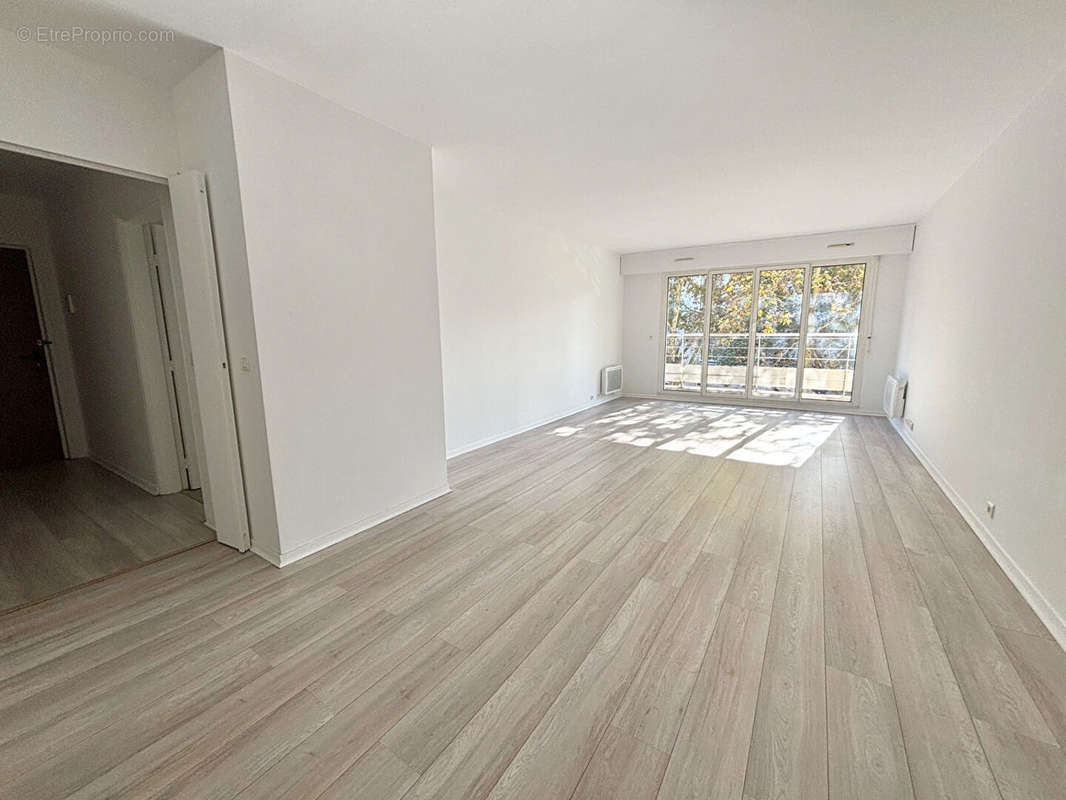 Appartement à PARIS-12E