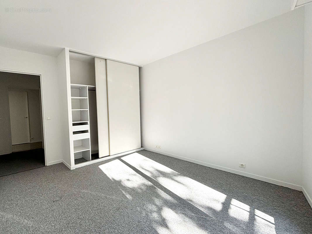 Appartement à PARIS-12E