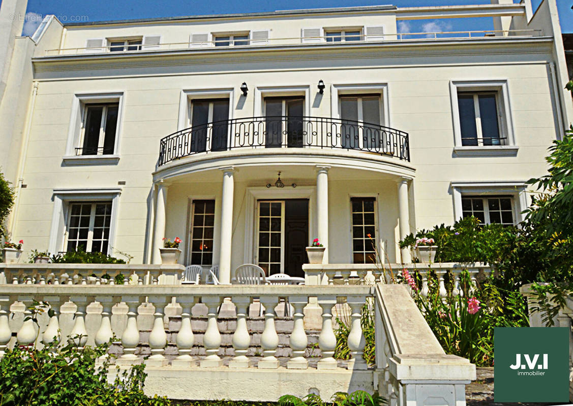 Maison à ENGHIEN-LES-BAINS