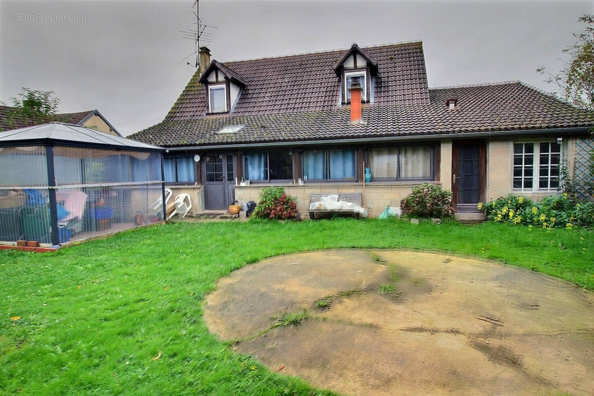 Maison à NOGENT-LE-ROI