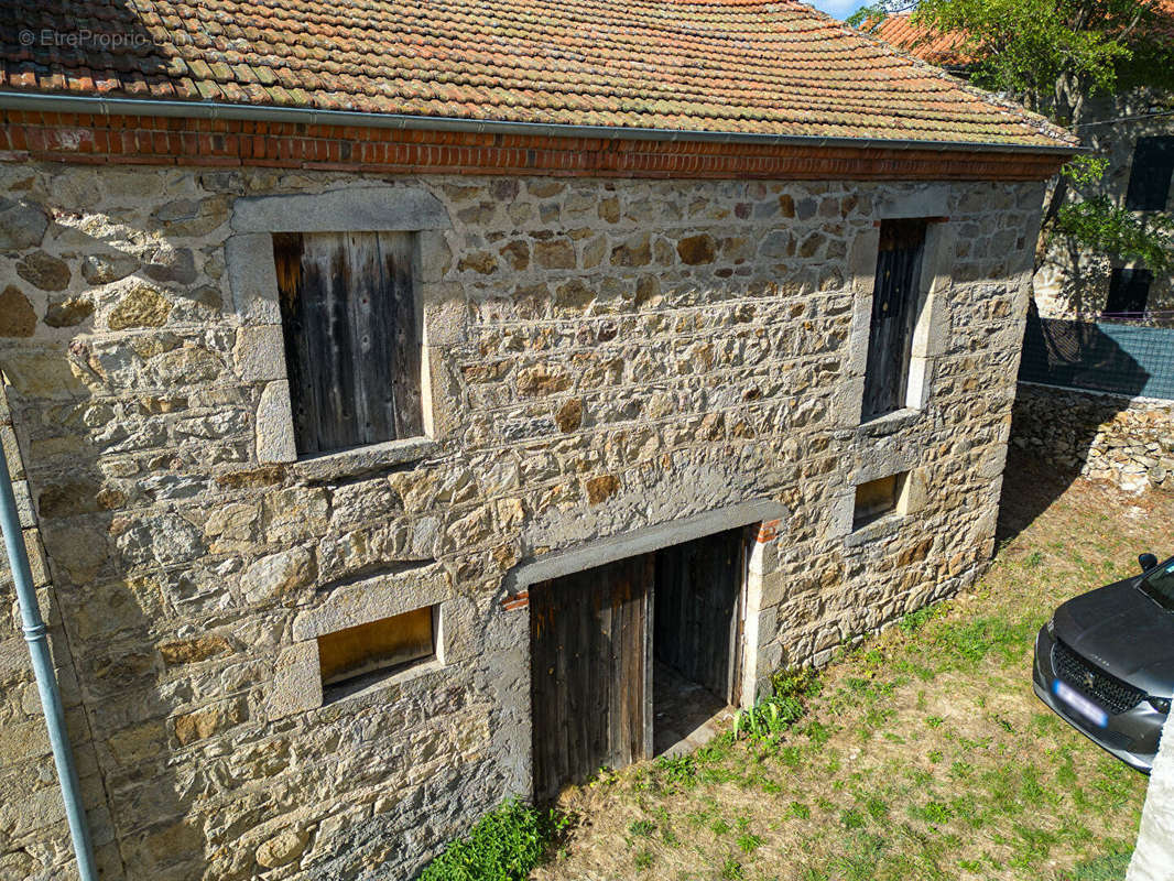 Maison à CHASSIGNOLLES