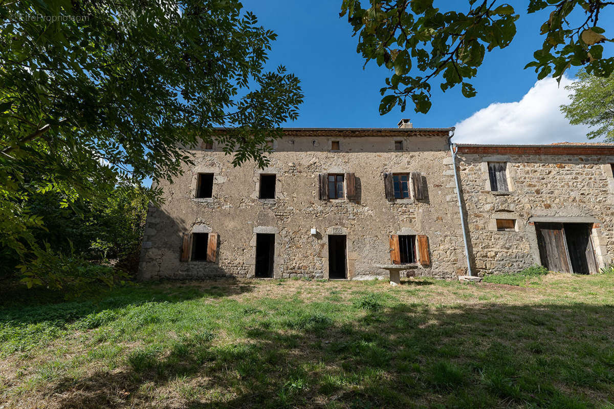 Maison à CHASSIGNOLLES