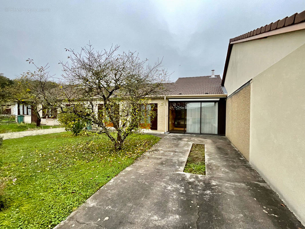 Maison à FLEVILLE-DEVANT-NANCY