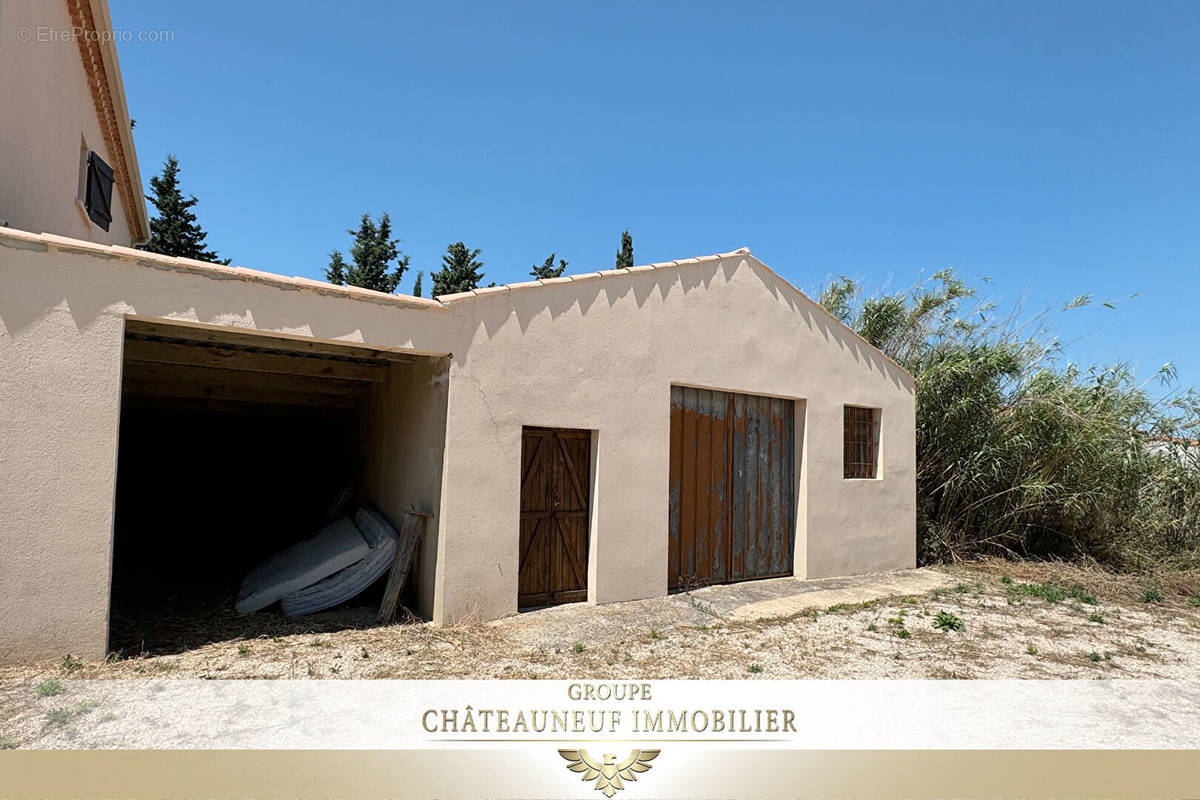 Maison à CHATEAUNEUF-LES-MARTIGUES