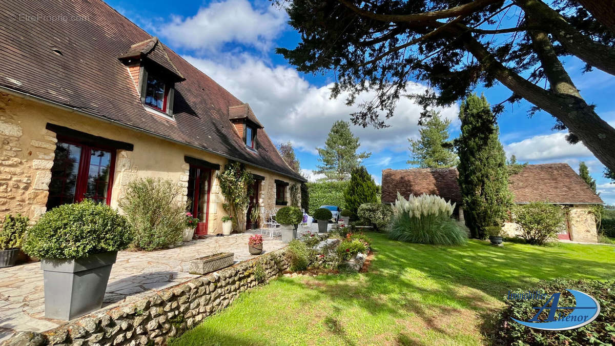 Maison à LA DOUZE