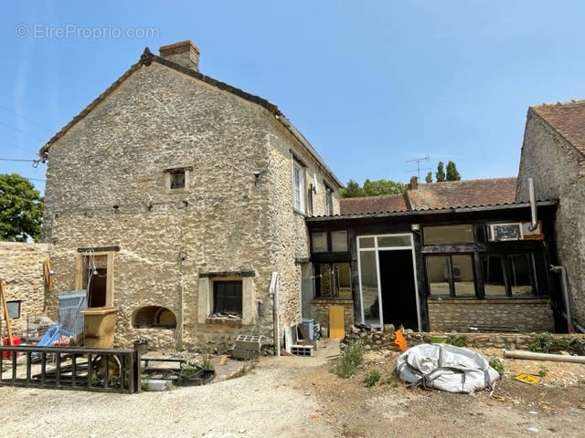 Maison à MEROBERT