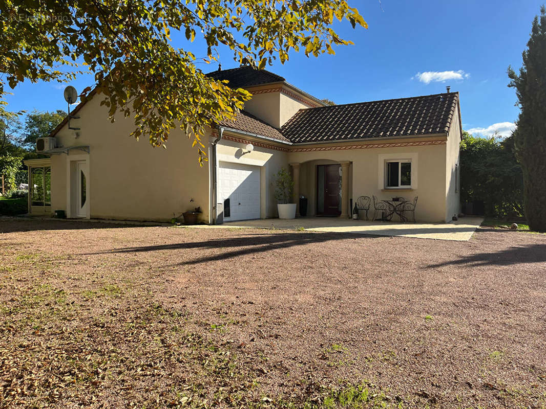 Maison à CHAULGNES