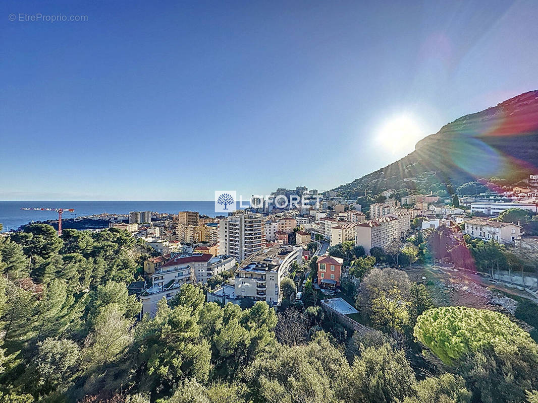 Appartement à BEAUSOLEIL