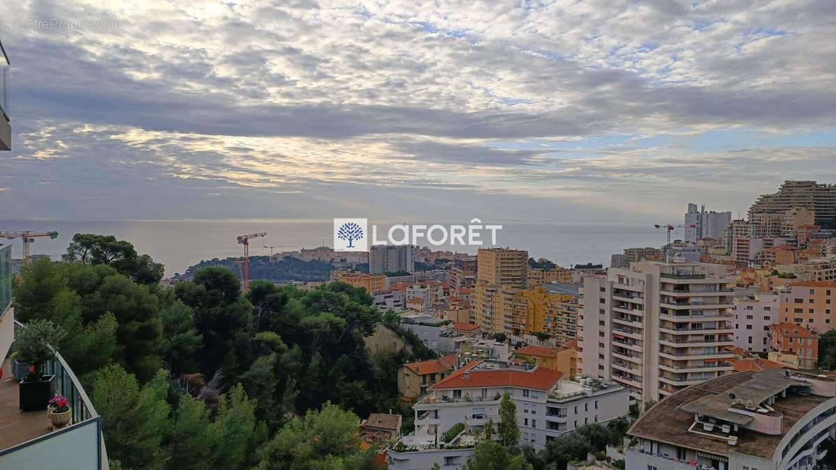 Appartement à BEAUSOLEIL