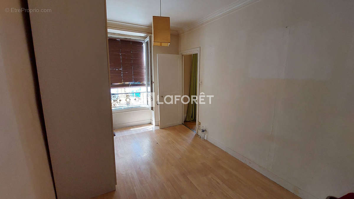 Appartement à PARIS-11E