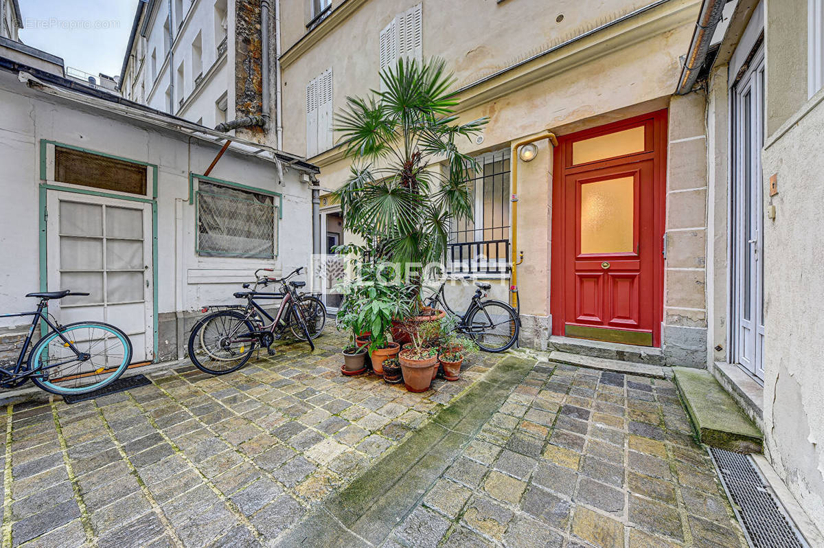 Appartement à PARIS-11E