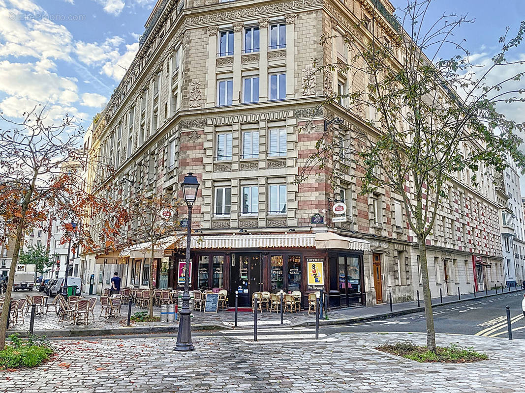 Appartement à PARIS-16E