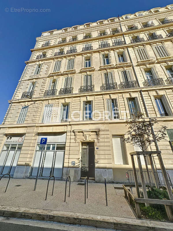 Appartement à MARSEILLE-2E