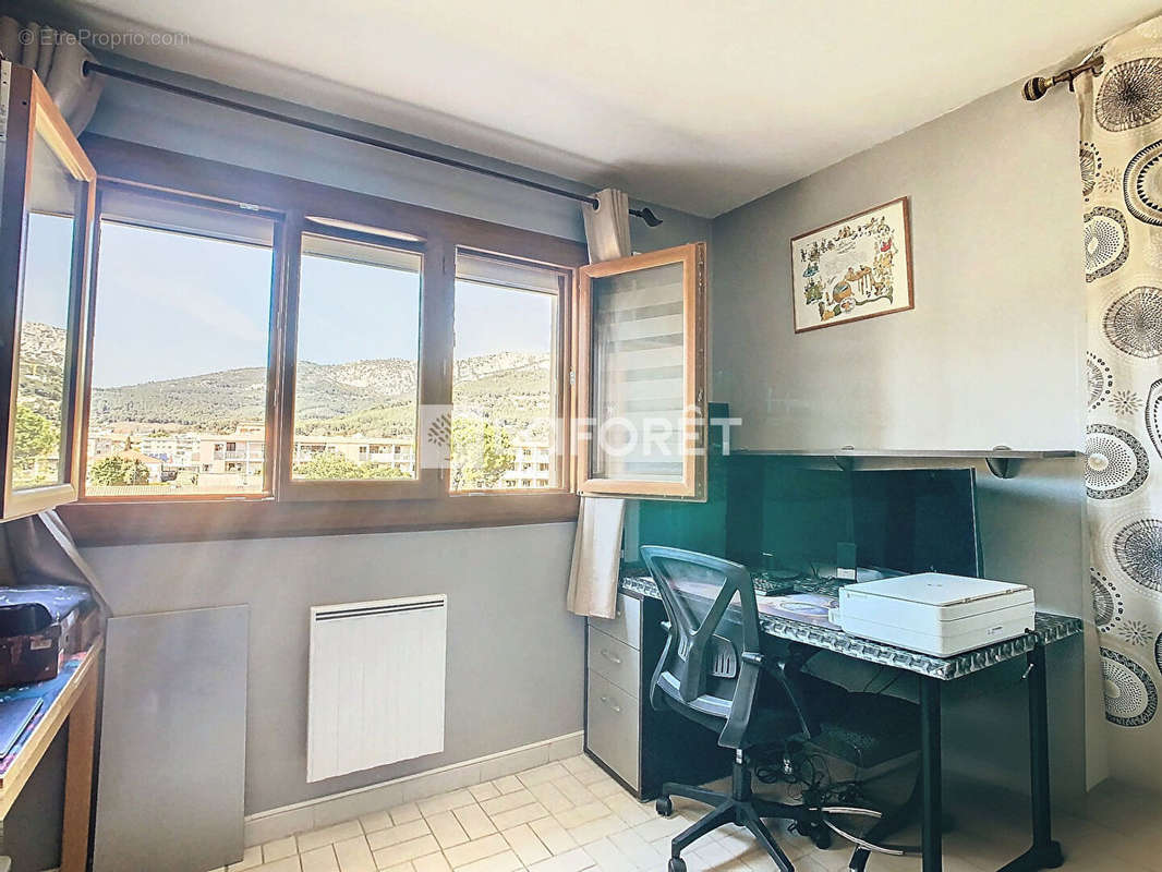 Appartement à LA VALETTE-DU-VAR