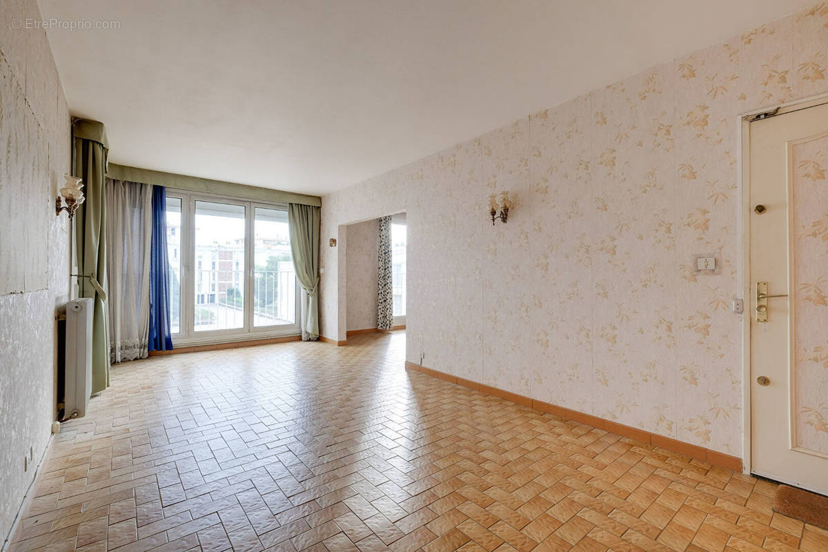 Appartement à MARSEILLE-13E