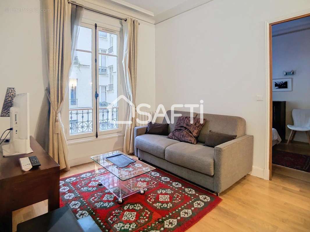 Photo 2 - Appartement à PARIS-18E