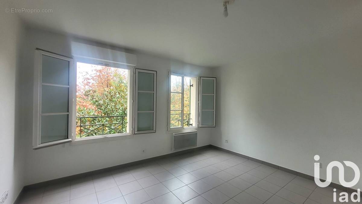 Photo 1 - Appartement à MOISSY-CRAMAYEL