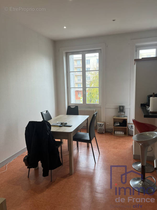 Appartement à SAINT-ETIENNE