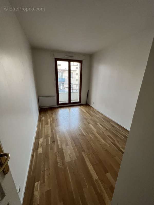 Appartement à LEVALLOIS-PERRET