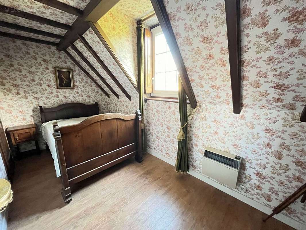 Chambre 2 - Maison à YDES