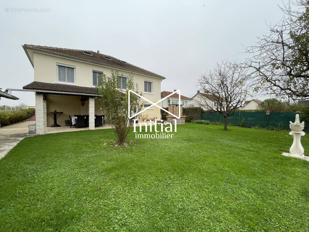 Maison à CRENEY-PRES-TROYES