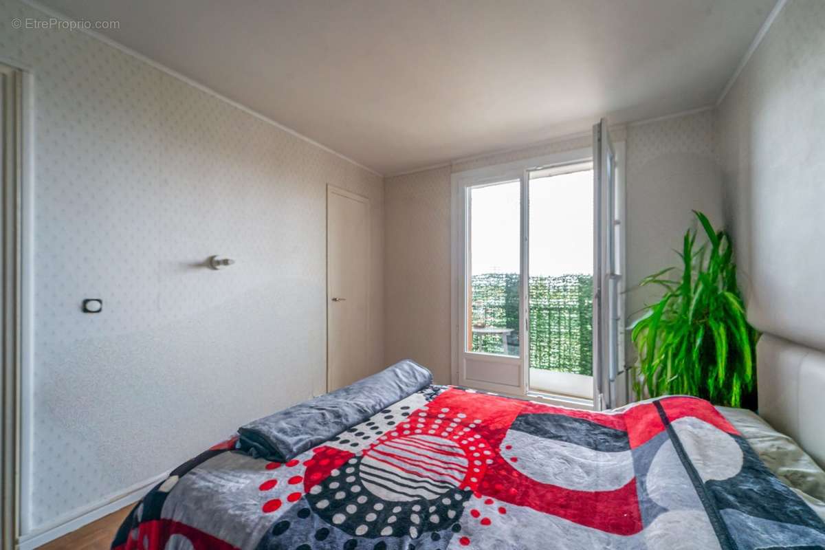 Appartement à EPINAY-SUR-SEINE