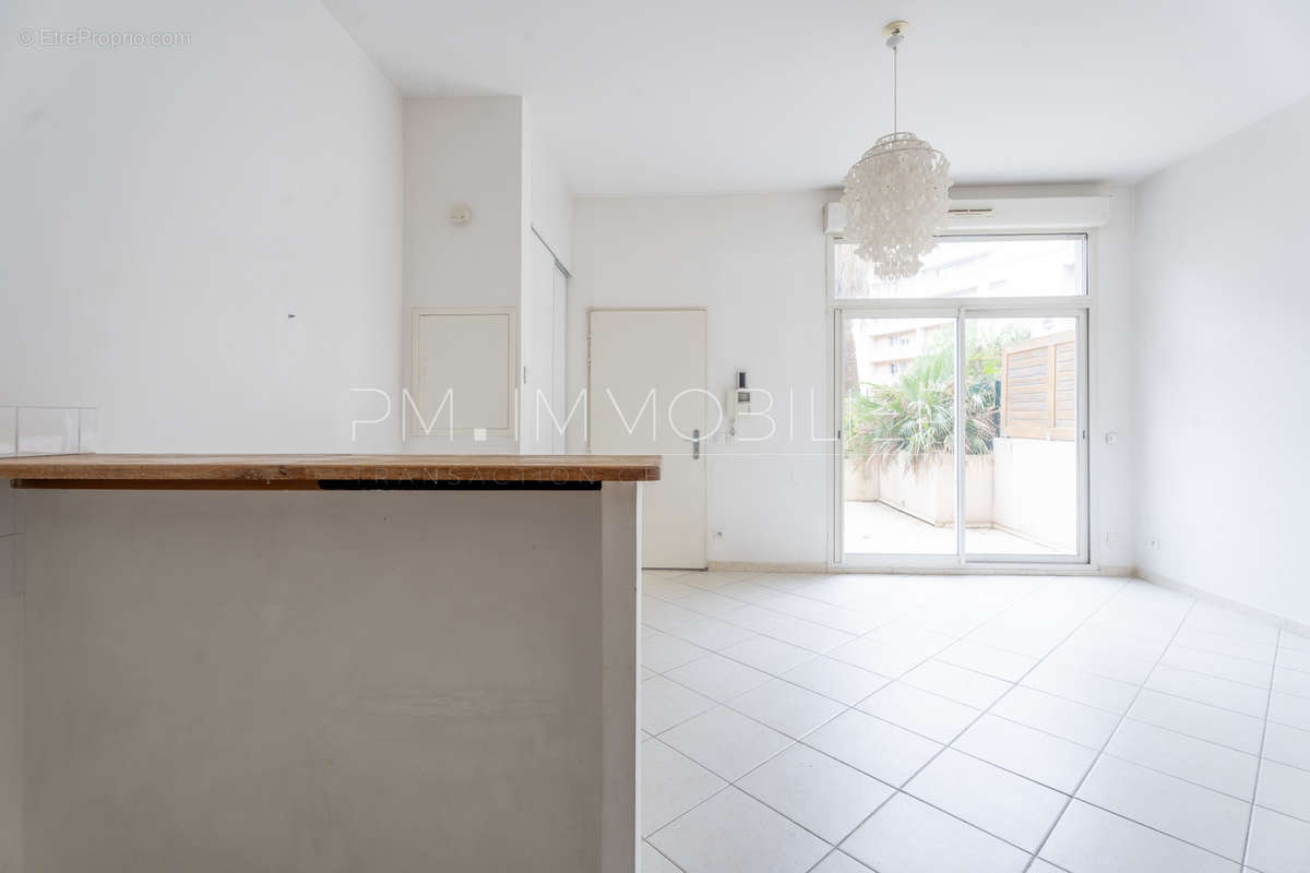 Appartement à MARSEILLE-8E