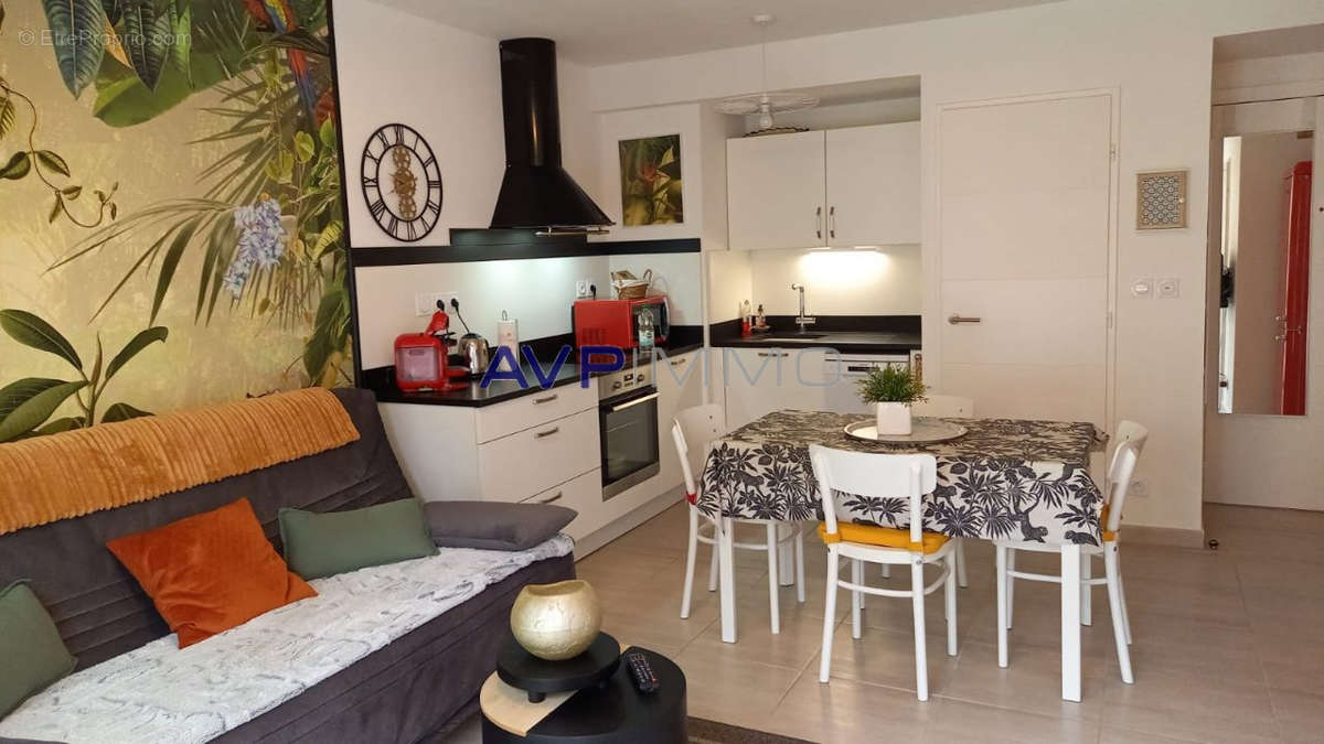 Appartement à SAINT-CYR-SUR-MER