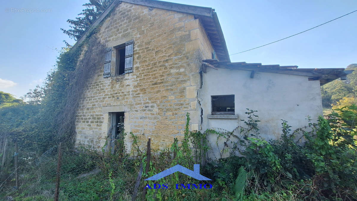 Maison à VOUZIERS