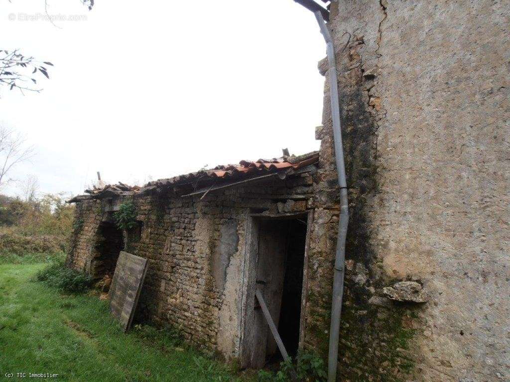 Maison à SAUZE-VAUSSAIS