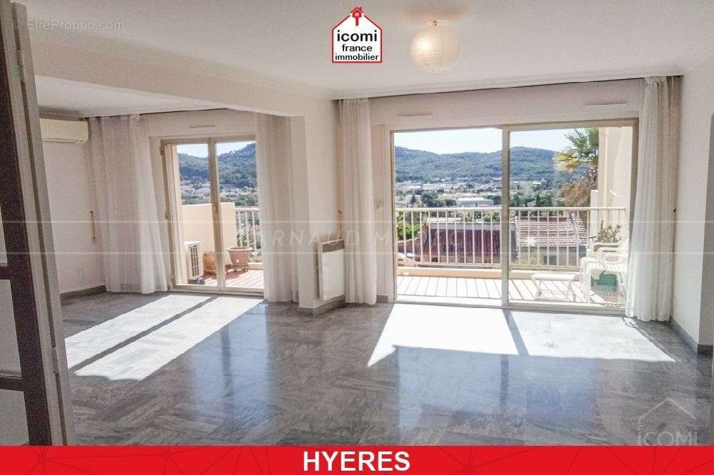 Appartement à HYERES