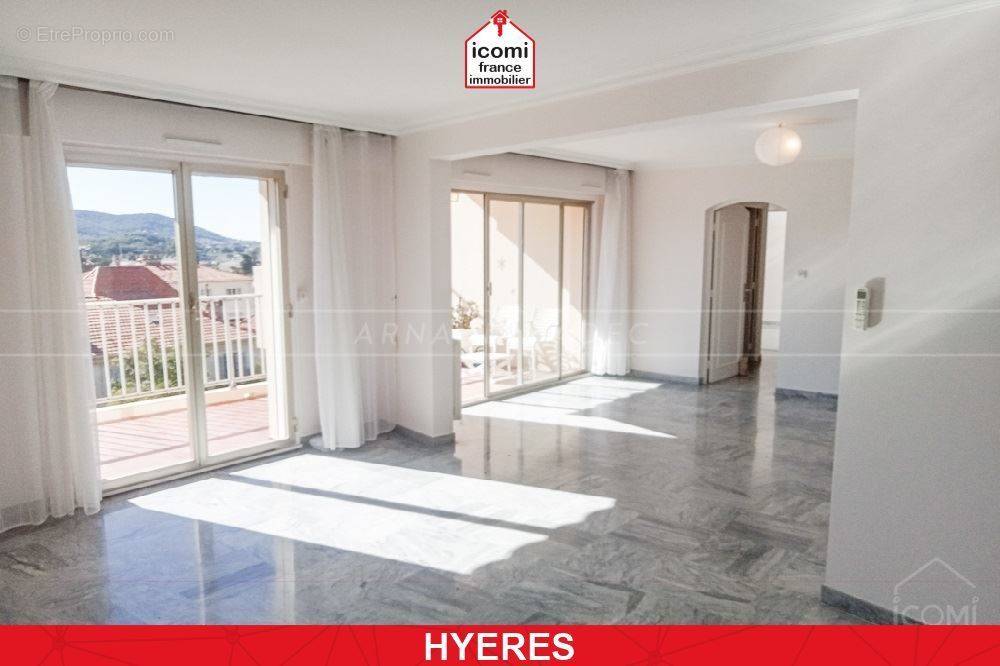 Appartement à HYERES