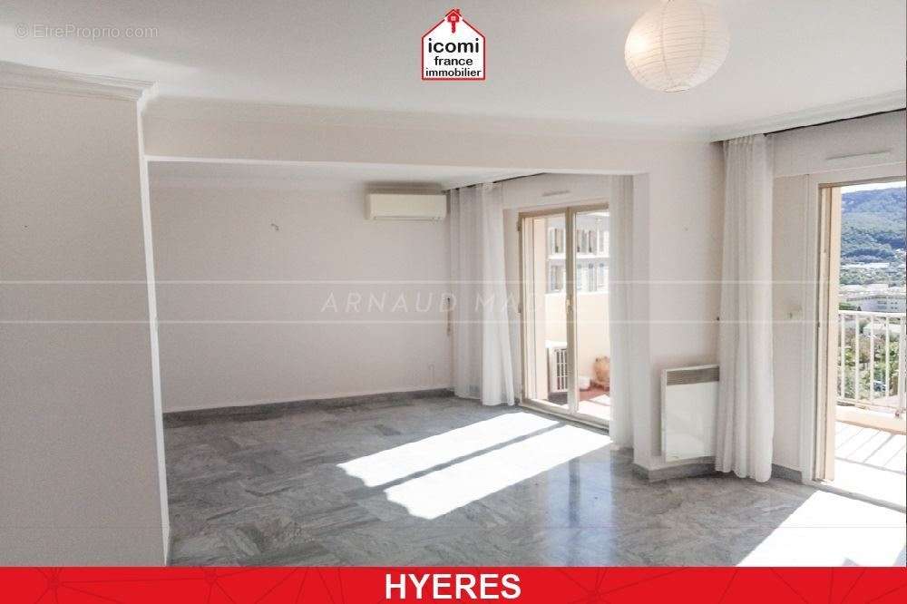 Appartement à HYERES