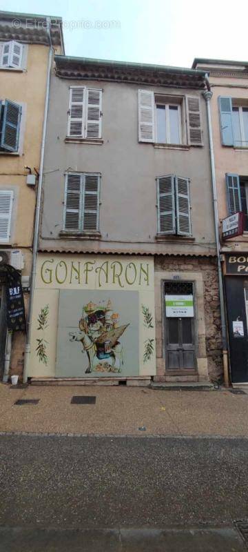 Maison à GONFARON