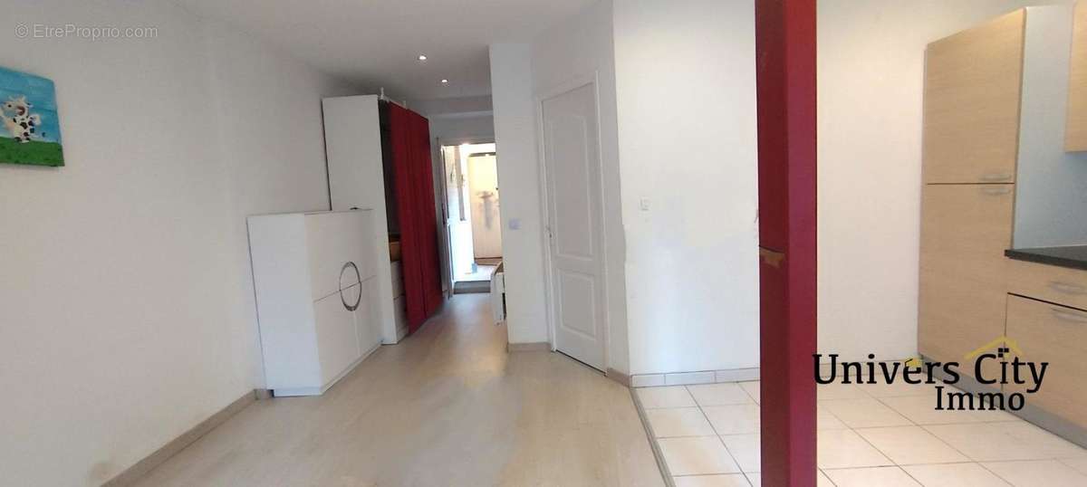 Appartement à SAINT-ETIENNE-DE-MONTLUC