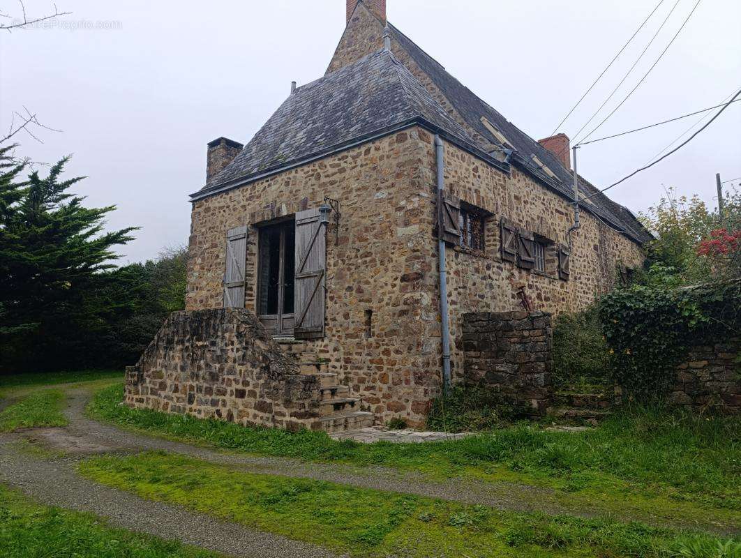 Maison à SAINT-DENIS-D&#039;ORQUES