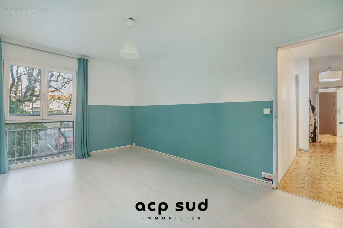 Appartement à MARSEILLE-9E