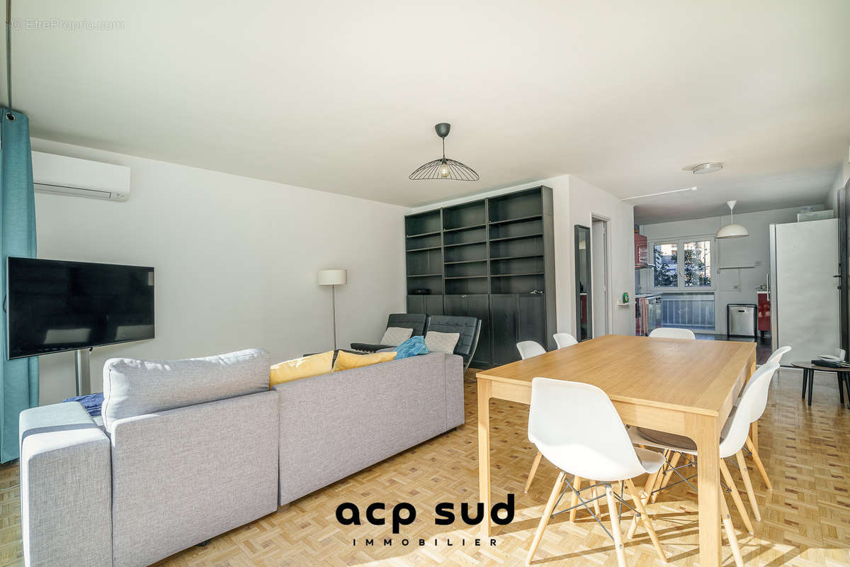 Appartement à MARSEILLE-9E