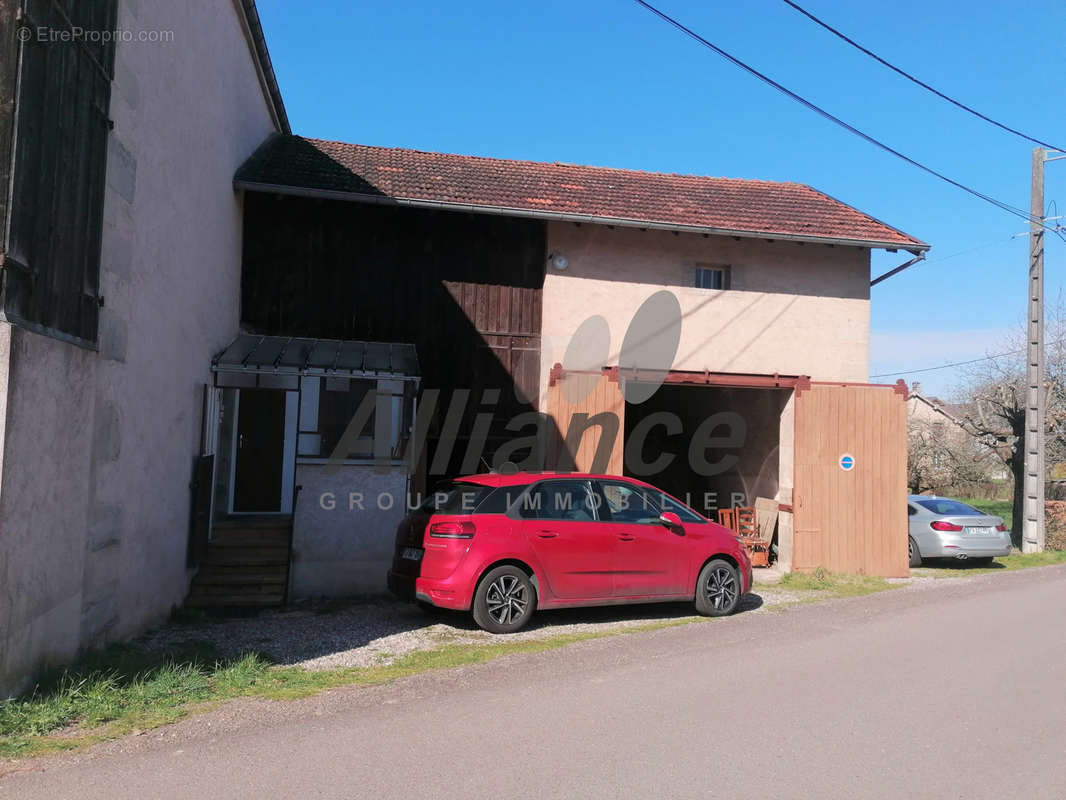 Maison à FOUGEROLLES