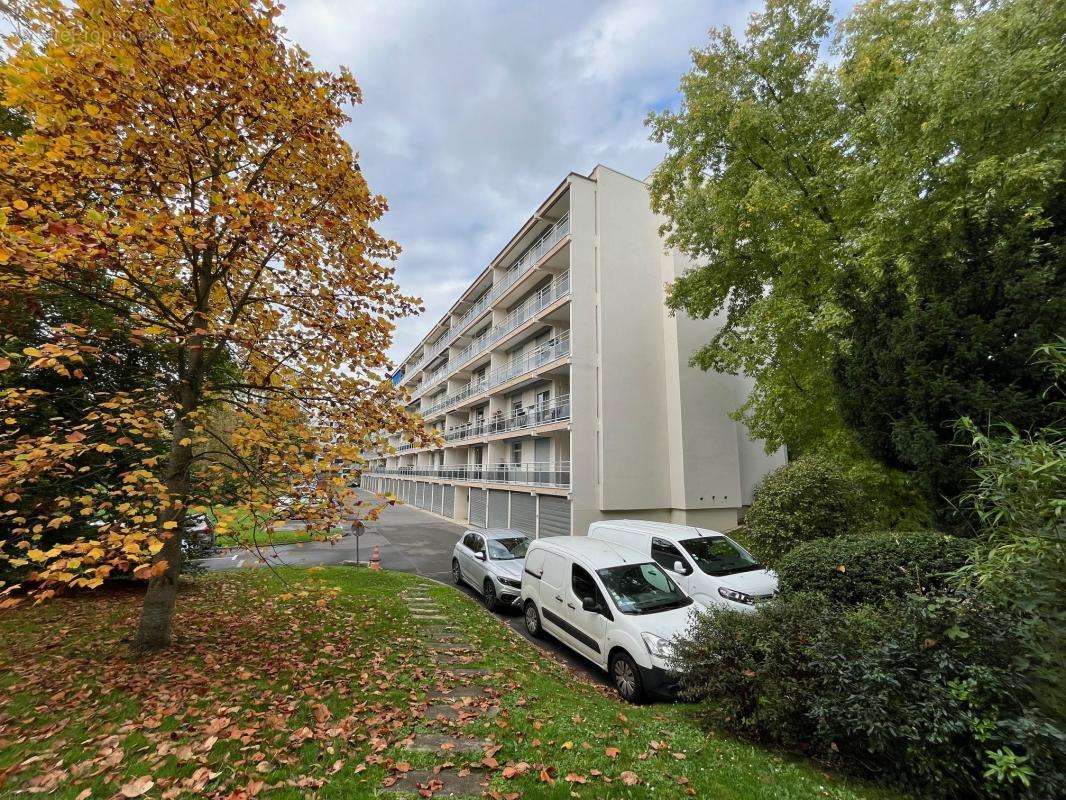 Appartement à VAIRES-SUR-MARNE