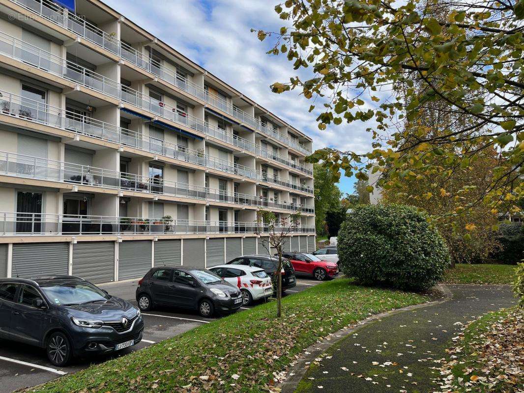 Appartement à VAIRES-SUR-MARNE