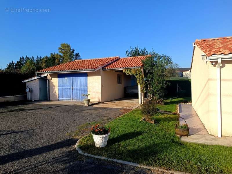 Maison à PUGNAC