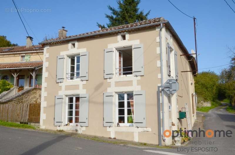 Maison à BEAULIEU-SUR-SONNETTE