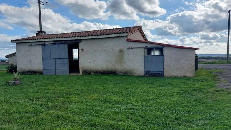 Maison à ALMAYRAC