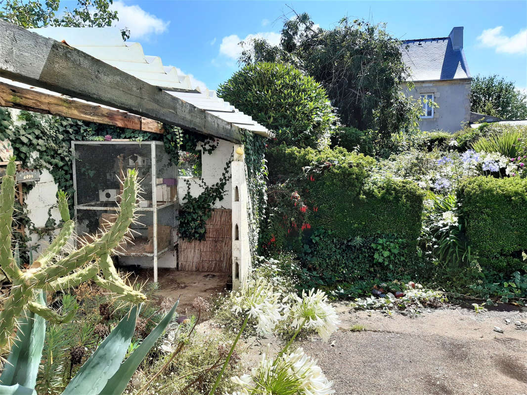 Maison à LANDUDEC