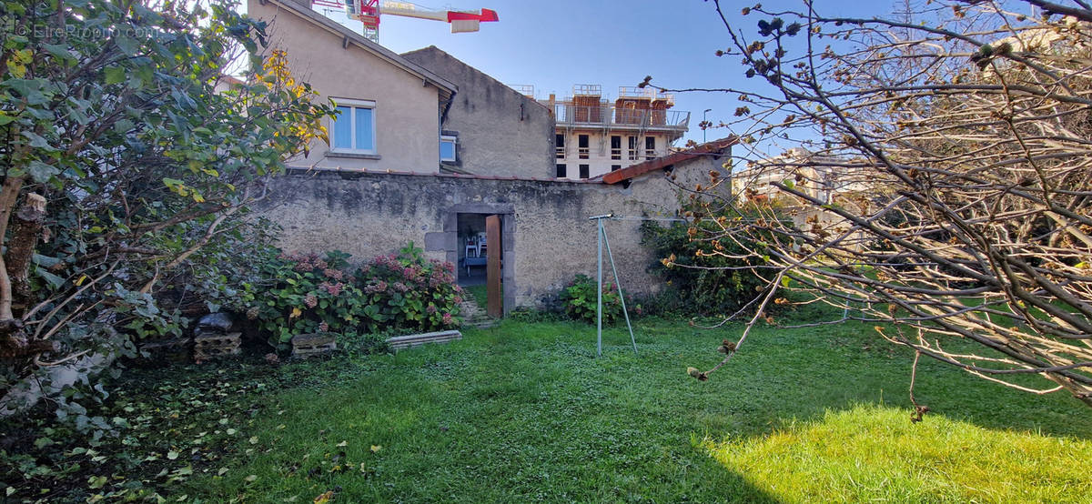 Maison à CLERMONT-FERRAND