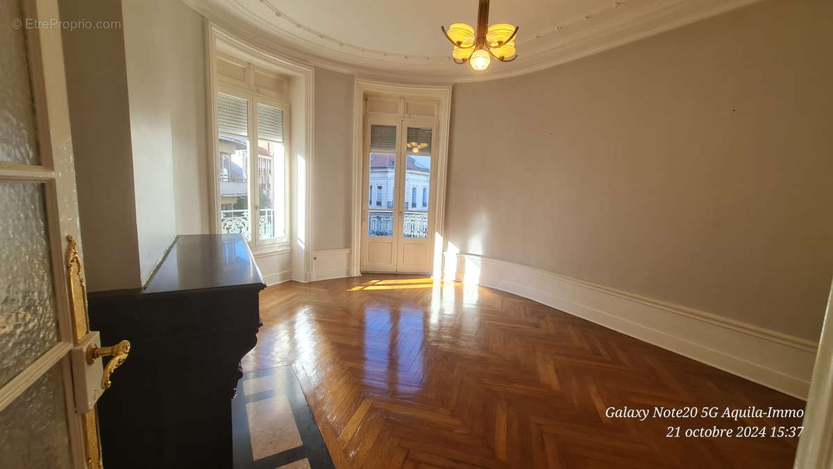 Appartement à SAINT-ETIENNE